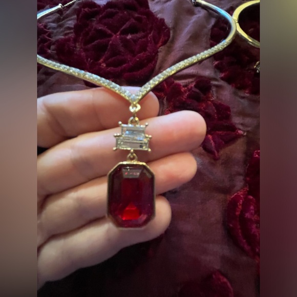 Stunning Vince Camuto Set ♥️ - Picture 7 of 13